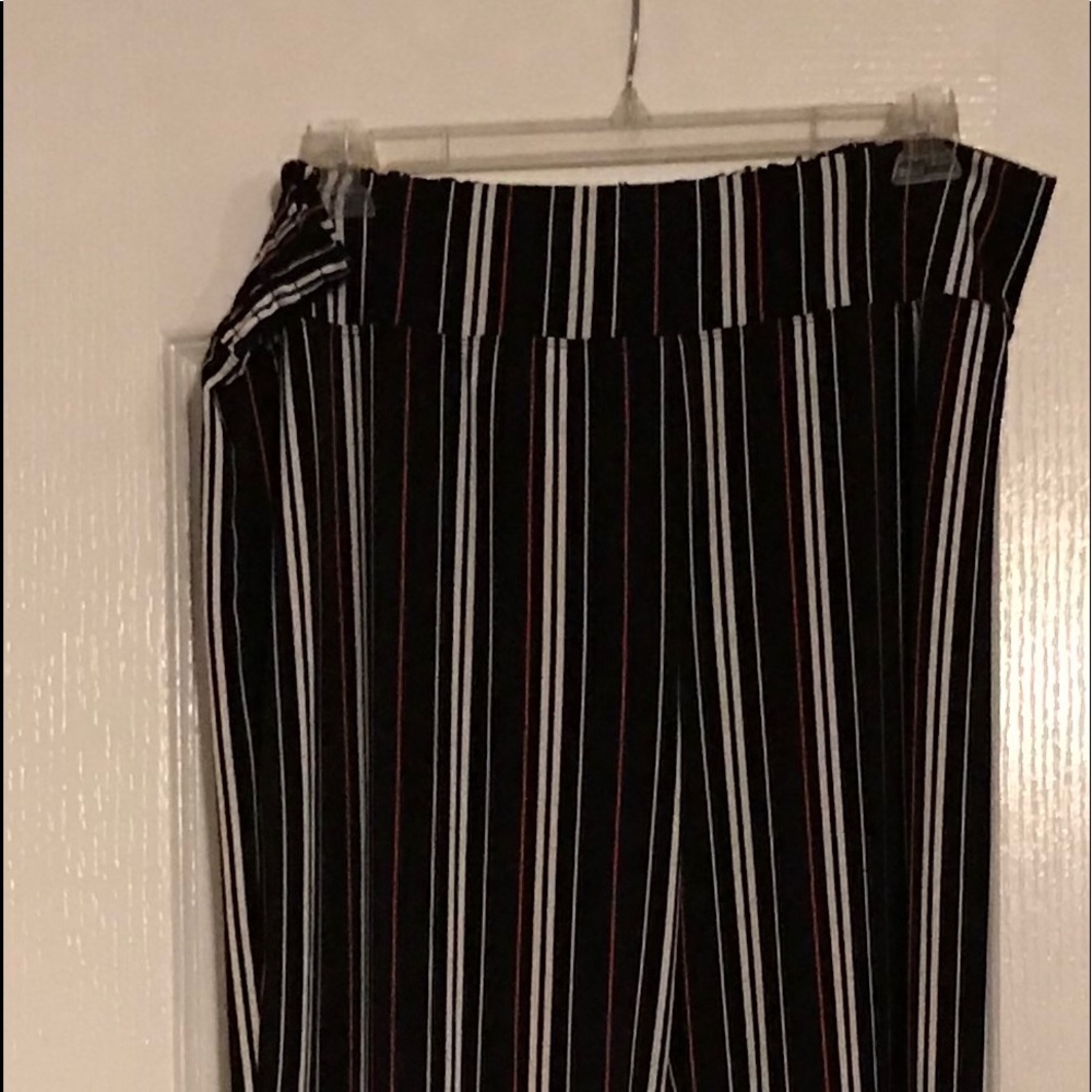 Wide leg pants